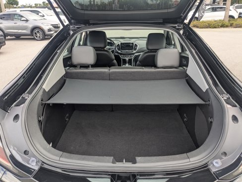 Used 2018 Chevrolet Volt Premier w/ LPO, Blackout Package image 16