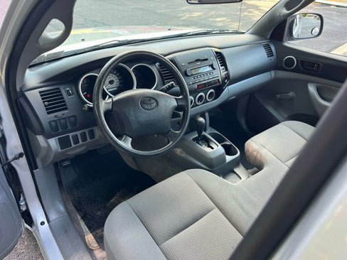Used 2005 Toyota Tacoma 2WD Regular Cab image 12