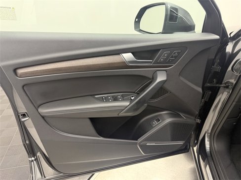 Used 2023 Audi Q5 2.0T Premium Plus image 11