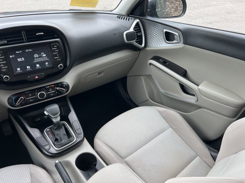 Certified 2021 Kia Soul LX image 18
