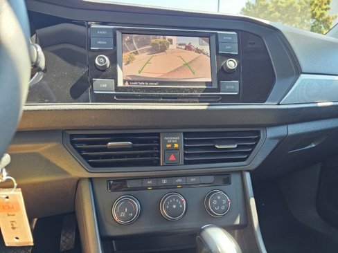 Used 2019 Volkswagen Jetta S w/ Driver Assistance Package image 32