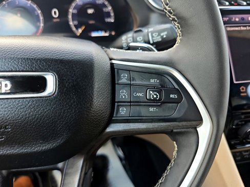 Used 2024 Jeep Grand Cherokee L Limited image 36