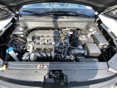New 2025 Hyundai Venue SE image 29