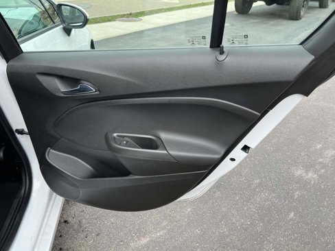 Used 2018 Chevrolet Cruze LS image 17