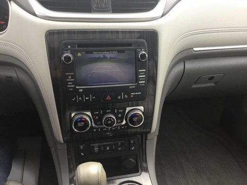 Used 2014 Chevrolet Traverse LTZ image 18