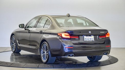 Certified 2023 BMW 530i w/ Premium Package image 2