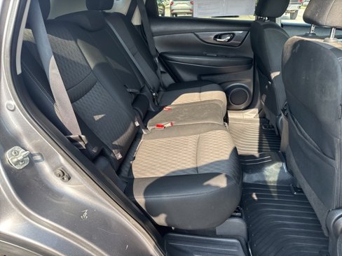 Used 2019 Nissan Rogue SV image 25