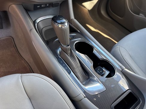 Used 2019 Chevrolet Malibu LT w/ Leather Package image 35