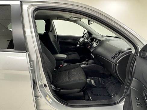 Used 2023 Mitsubishi Outlander Sport AWD image 14