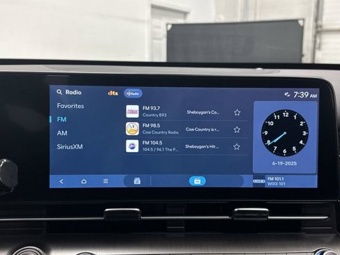 Used 2024 Hyundai Kona SEL image 16
