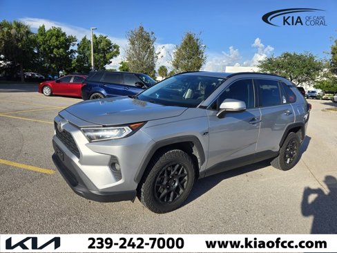 Used 2019 Toyota RAV4 XLE image 4