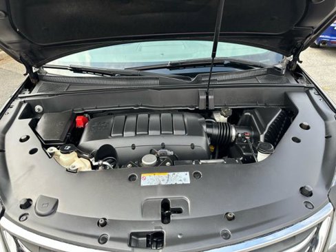 Used 2017 Chevrolet Traverse LT image 25