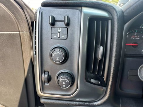 Used 2017 Chevrolet Silverado 1500 LT w/ All Star Edition image 28