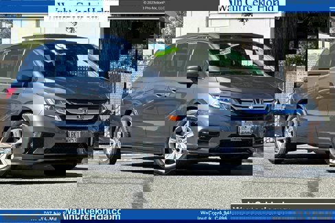 Used 2019 Honda Odyssey EX image 1