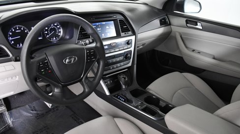 Used 2017 Hyundai Sonata Sport image 19