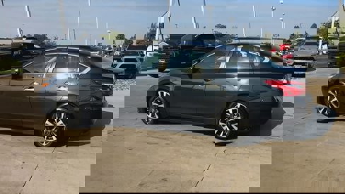 Used 2017 Nissan Altima 2.5 SL w/ Moonroof Package image 44