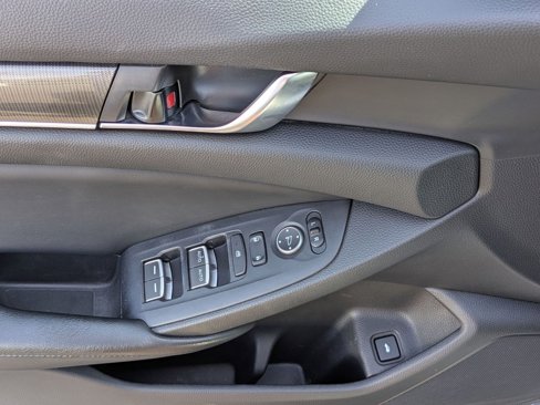 Certified 2018 Honda Accord Sport image 6
