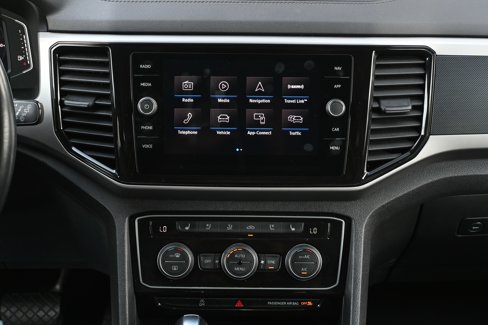Used 2020 Volkswagen Atlas Cross Sport SEL Premium image 5