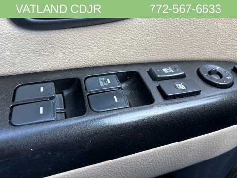 Used 2013 Kia Soul ! w/ Premium Pkg image 15
