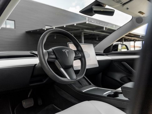 Used 2022 Tesla Model 3 Long Range image 20