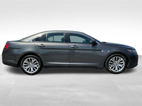 Used 2018 Ford Taurus SEL w/ Equipment Group 201A image 6