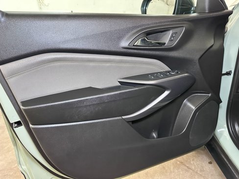 Used 2024 Chevrolet Trax ACTIV w/ Driver Confidence Package image 20
