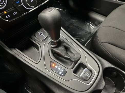 Certified 2021 Jeep Cherokee Latitude image 19