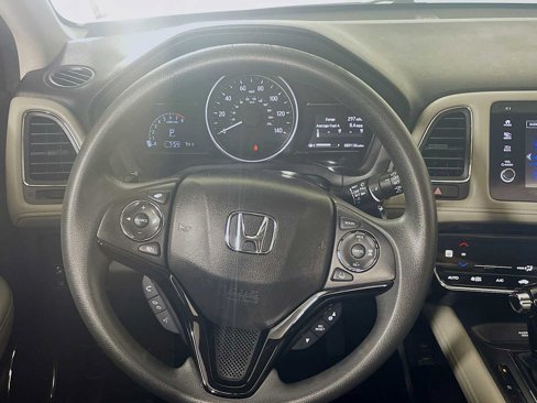 Used 2019 Honda HR-V EX image 9