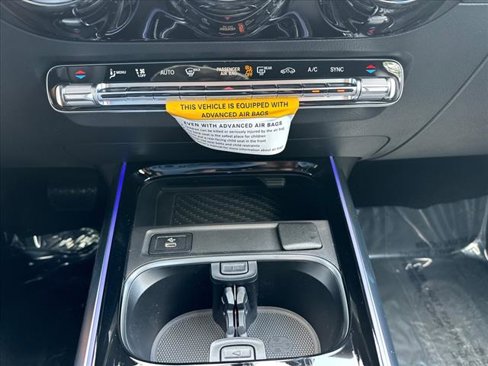 Certified 2025 Mercedes-Benz GLA 250 image 31