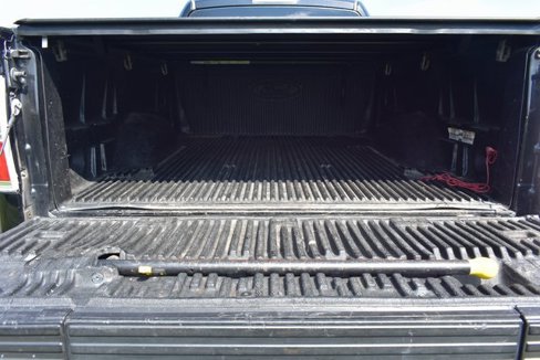 Used 2013 Ford F150 XLT w/ XTR Pkg image 31