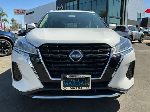 Used 2023 Nissan Kicks SV image 11