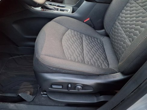 Used 2019 Chevrolet Equinox LT image 18