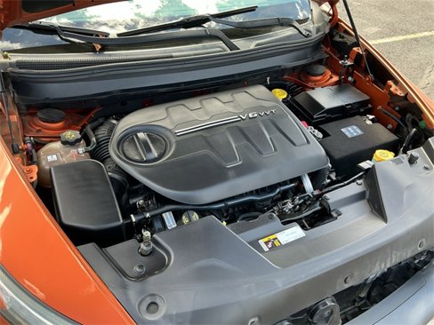 Used 2016 Jeep Cherokee Trailhawk w/ Cold Weather Group image 16