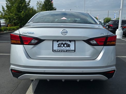 Used 2022 Nissan Altima 2.5 SV image 5