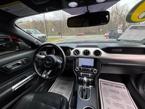 Used 2020 Ford Mustang Premium image 17
