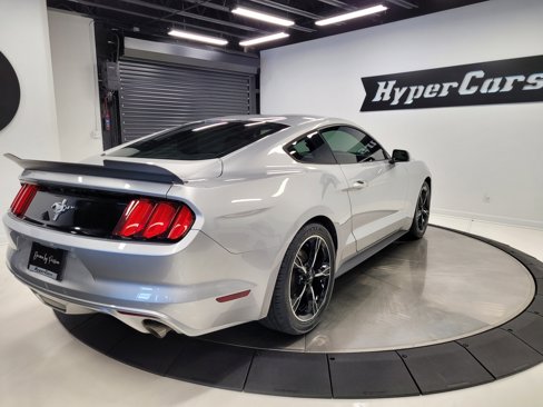Used 2015 Ford Mustang Coupe image 13