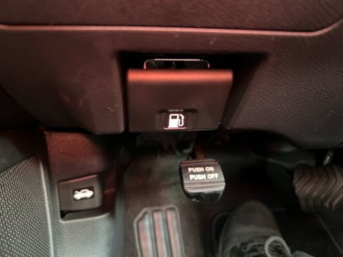 Used 2024 Nissan Altima 2.5 SV image 20