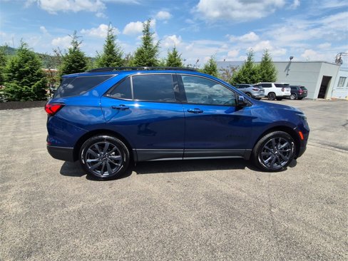 Used 2022 Chevrolet Equinox RS w/ LPO, Floor Liner Package image 16