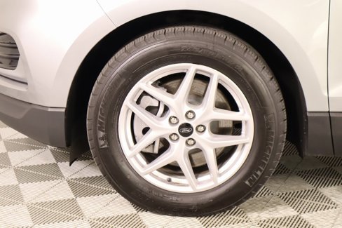 Used 2024 Ford Edge SEL image 17