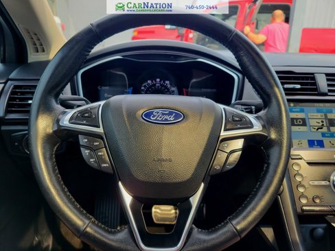Used 2018 Ford Fusion Titanium image 22