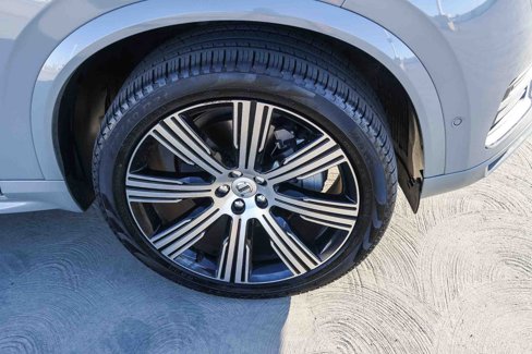 Used 2024 Volvo XC90 B6 Plus w/ Protection Package Premier image 9