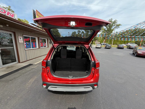 Used 2019 Mitsubishi Outlander SE image 10