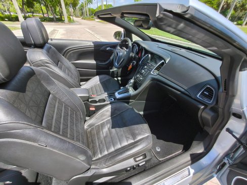 Used 2019 Buick Cascada Premium image 22