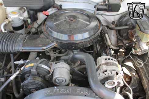 Used 1992 Chevrolet Silverado 1500 2WD Regular Cab image 26