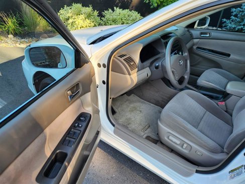 Used 2005 Toyota Camry LE image 24