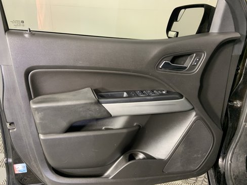 Used 2016 Chevrolet Colorado LT w/ Midnight Edition image 19