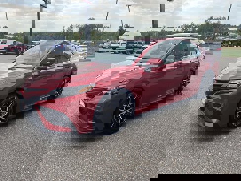 Used 2023 Toyota Camry SE image 5