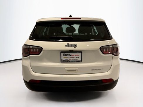 Used 2021 Jeep Compass Sport image 6