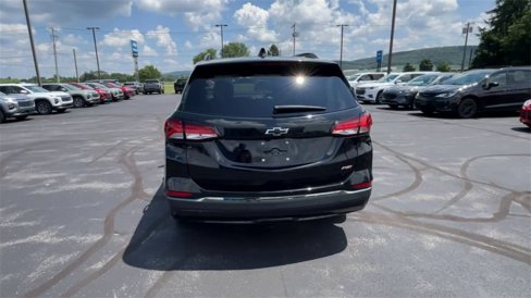 Used 2023 Chevrolet Equinox RS w/ LPO, Floor Liner Package image 7
