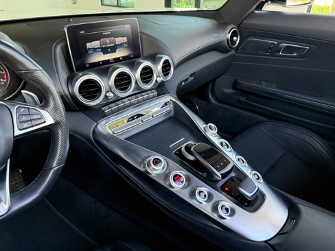 Used 2018 Mercedes-Benz AMG GT Roadster image 41
